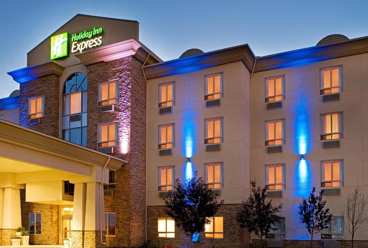 Holiday Inn Express Grande Prairie By Ihg Екстер'єр фото