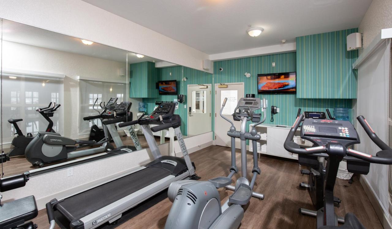 Holiday Inn Express Grande Prairie By Ihg Екстер'єр фото
