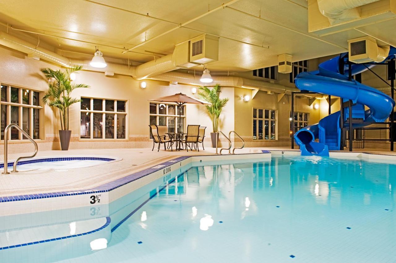 Holiday Inn Express Grande Prairie By Ihg Екстер'єр фото