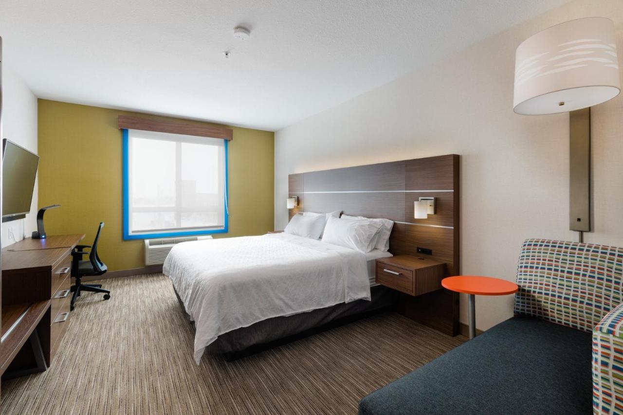 Holiday Inn Express Grande Prairie By Ihg Екстер'єр фото