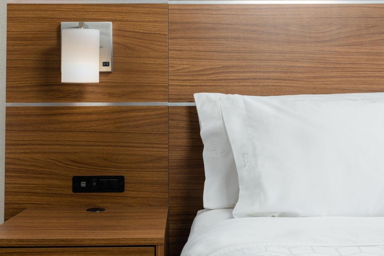 Holiday Inn Express Grande Prairie By Ihg Екстер'єр фото
