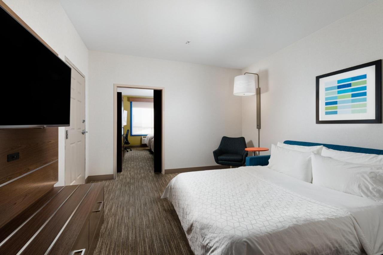 Holiday Inn Express Grande Prairie By Ihg Екстер'єр фото