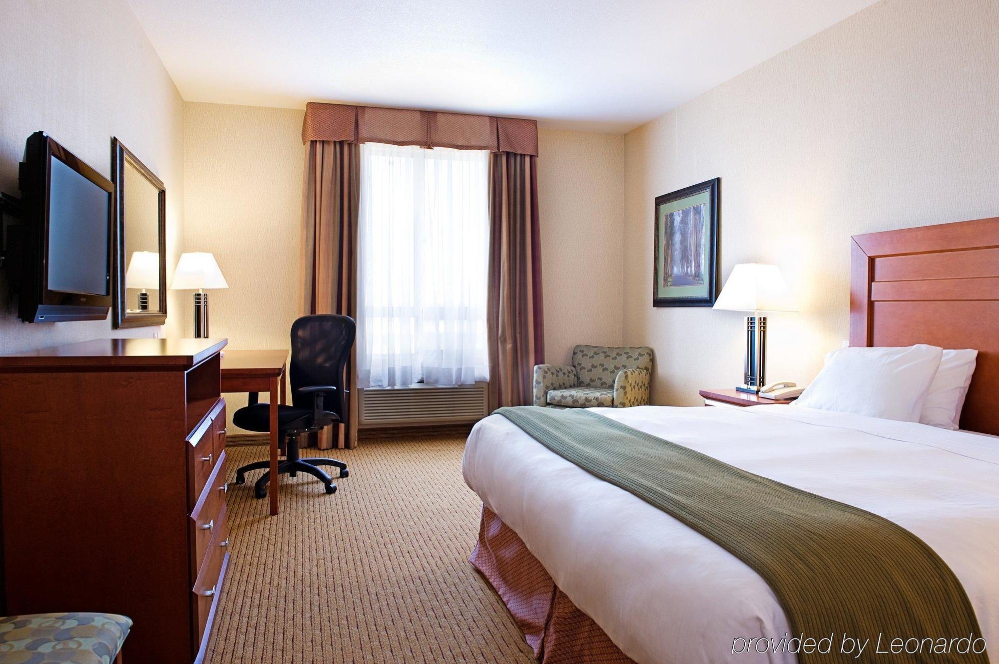 Holiday Inn Express Grande Prairie By Ihg Екстер'єр фото