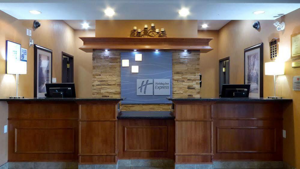 Holiday Inn Express Grande Prairie By Ihg Екстер'єр фото