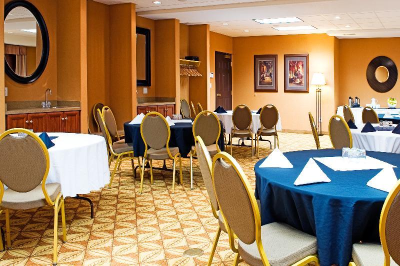 Holiday Inn Express Grande Prairie By Ihg Екстер'єр фото